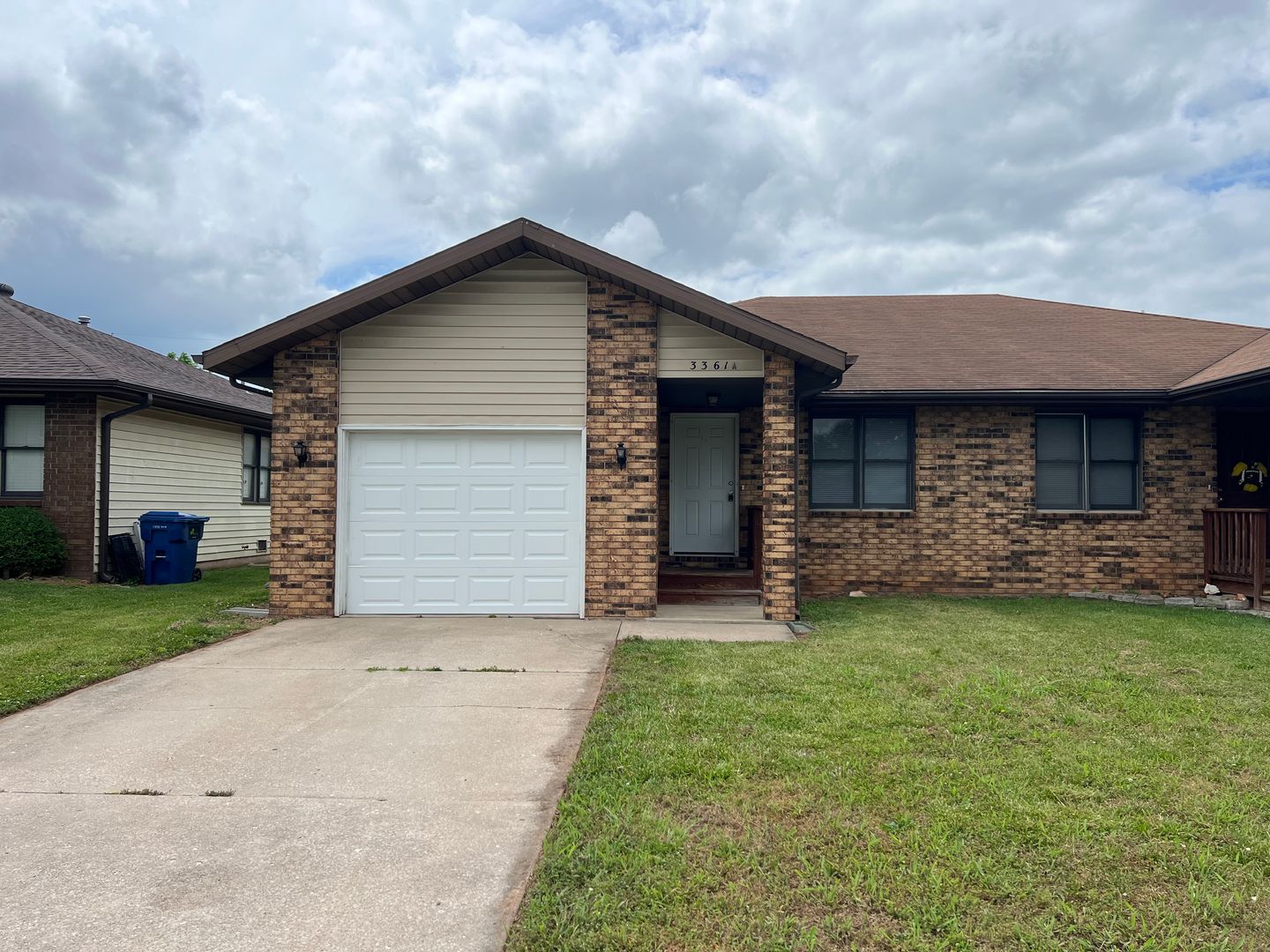 Springfield House: 3361-A South Clifton Avenue