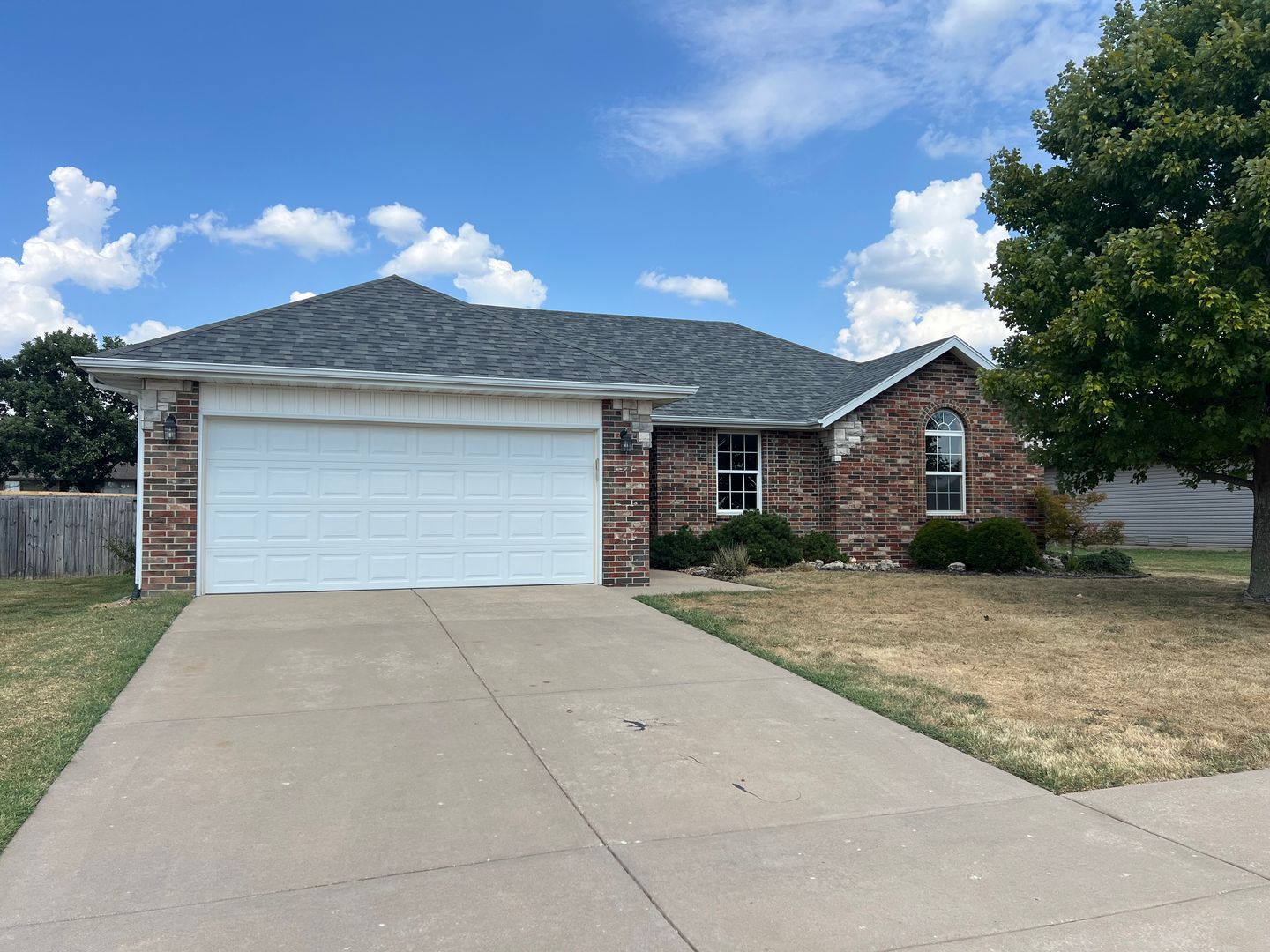 Ozark House: 2605 W Garton Rd