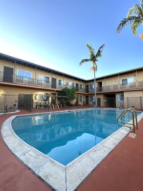4500 E. 7th Street, 15, Long Beach, CA 90804