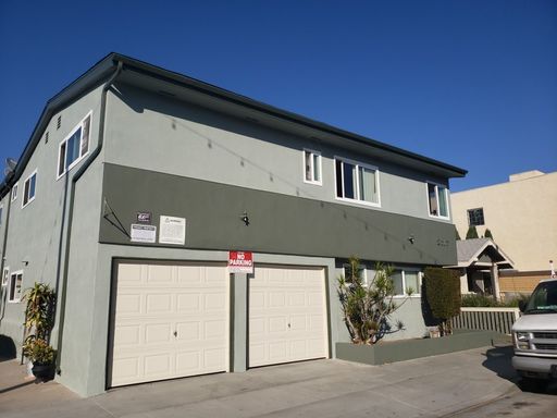 Clean and Spacious 1 Bedroom 1 Bath on Vibrant Retro Row District – photo 1