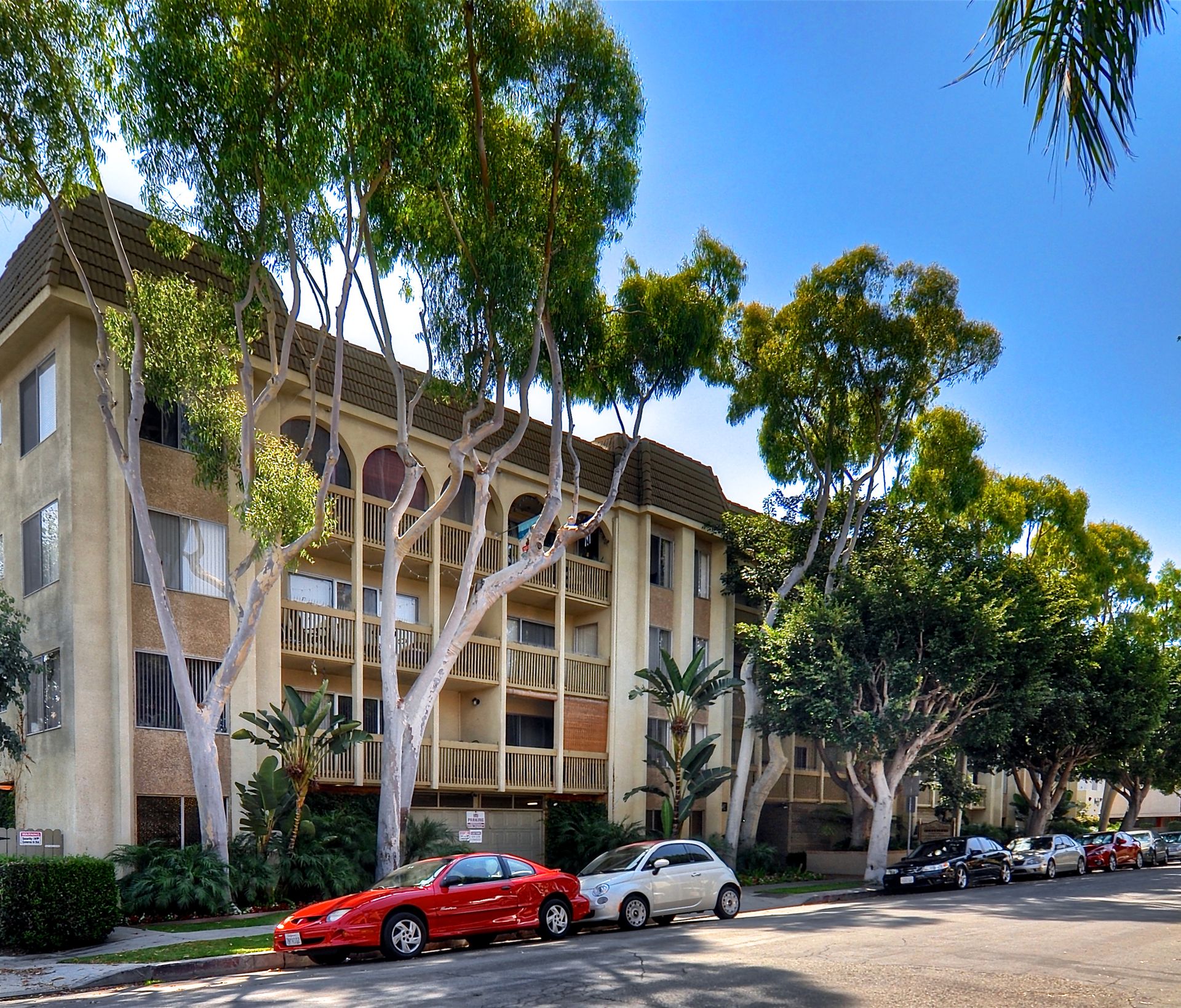 Long Beach Apartment: 212 Euclid Ave.