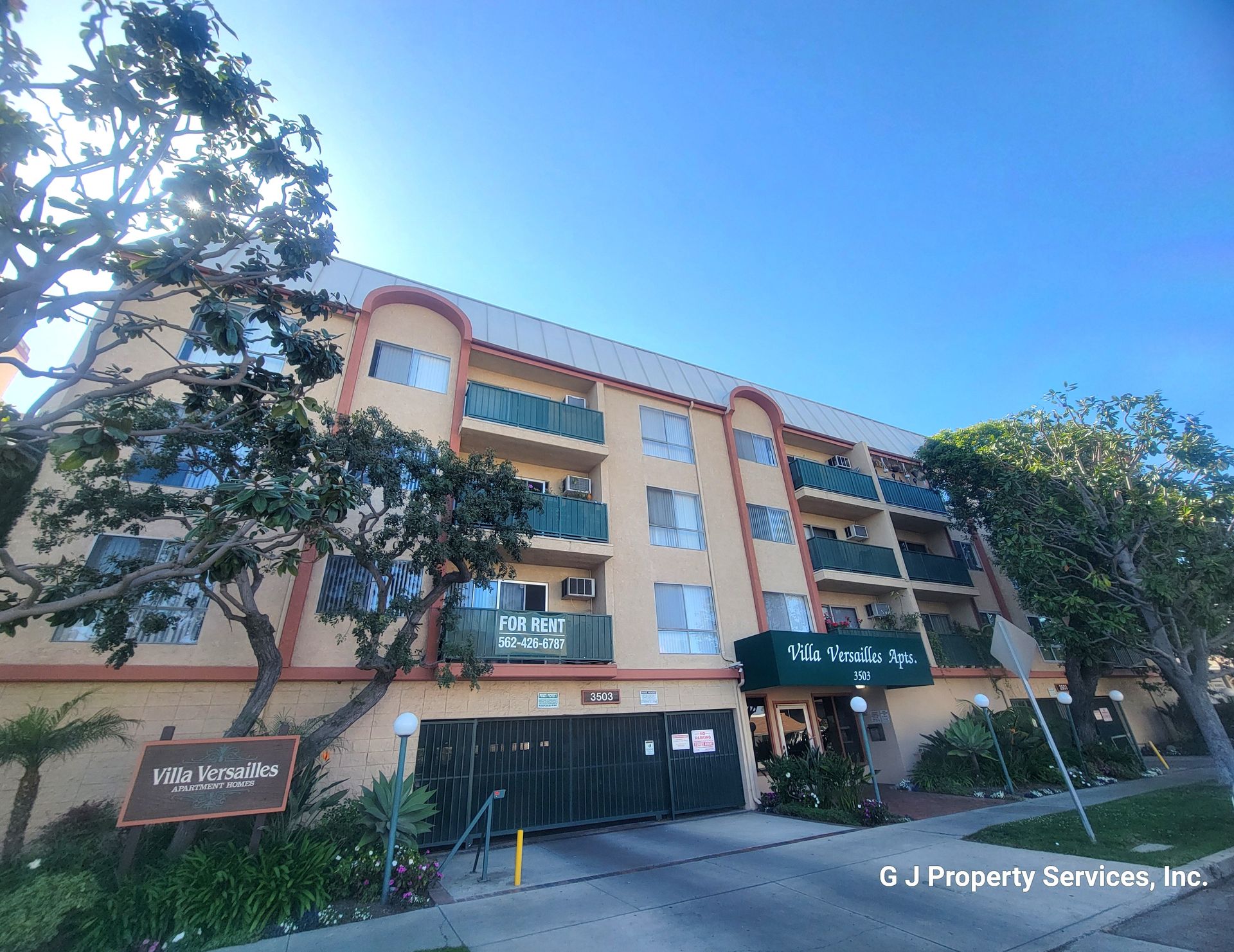 Long Beach Apartment: 3503 Linden Ave.