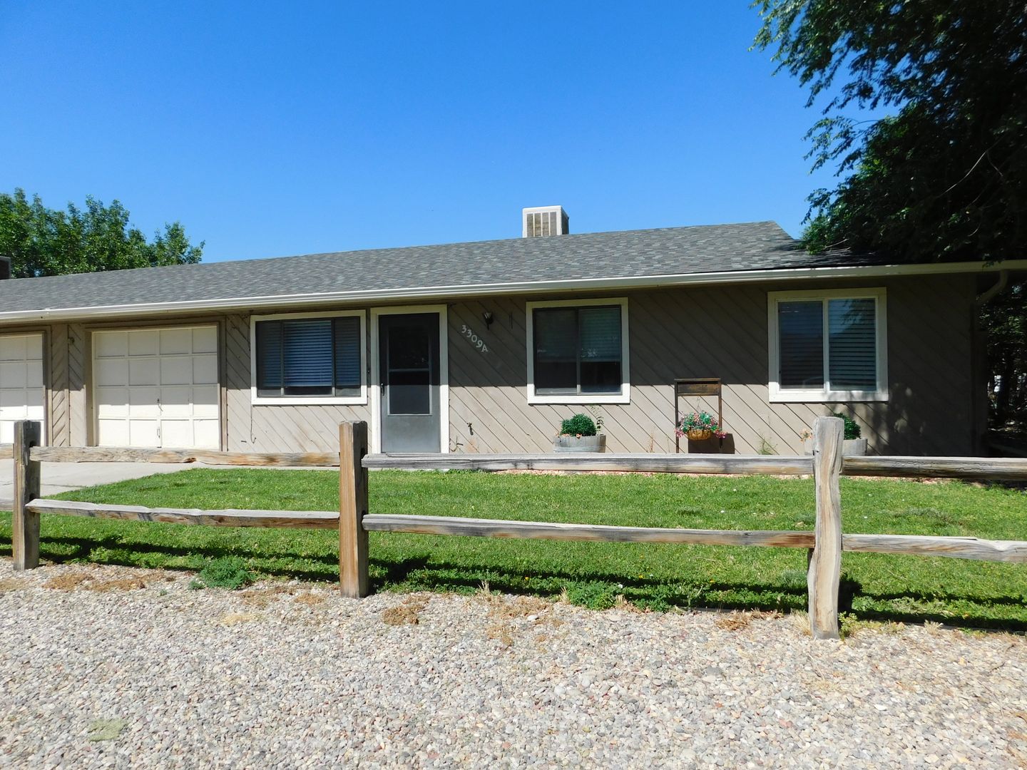 Clifton Apartment: 3309 Delicious Drive