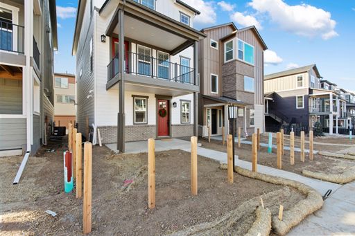New construction with 3 Car Garage! – photo 1