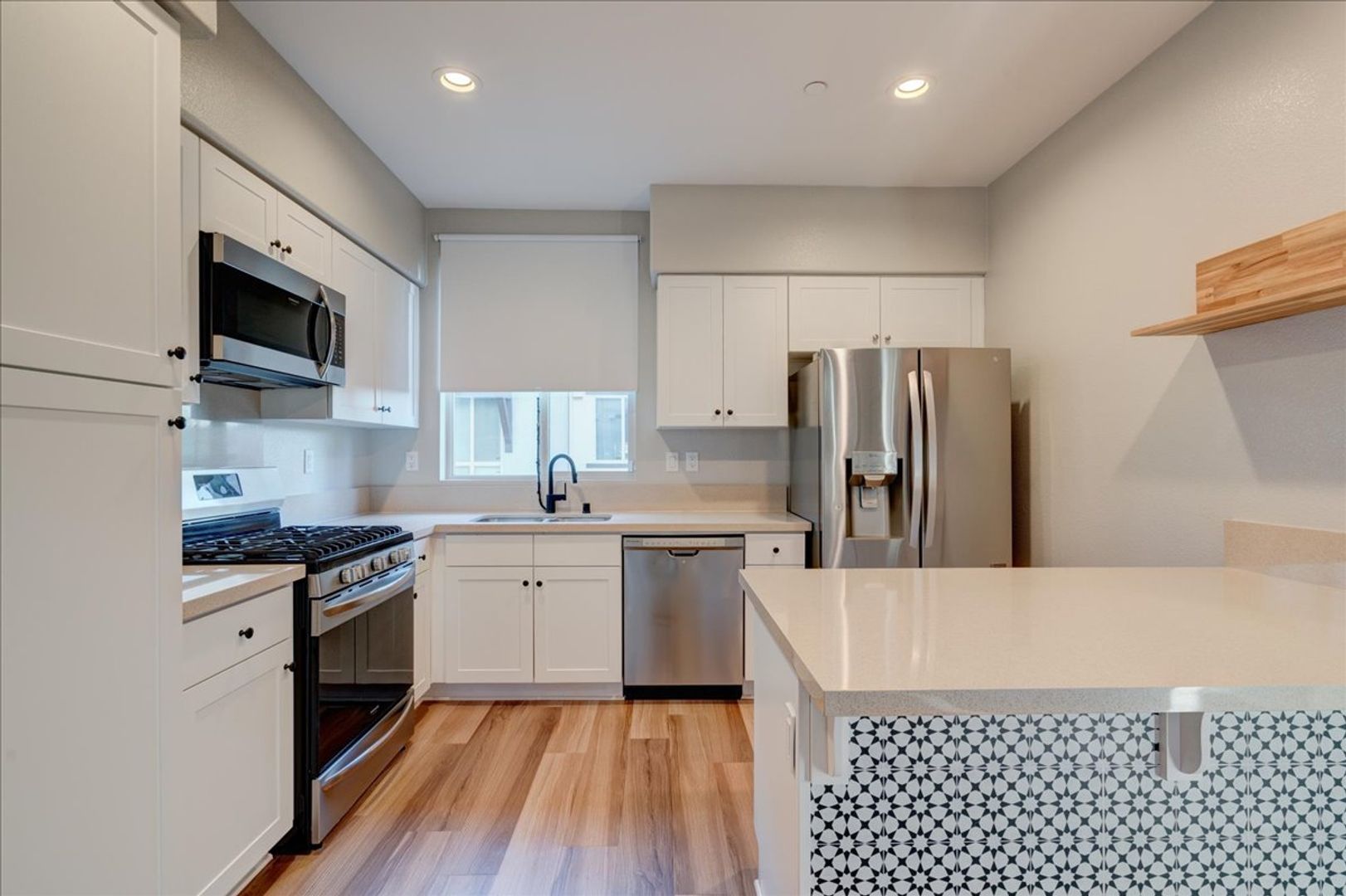 Santee Townhome: 8850 Olive Lane #14