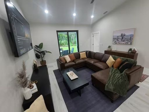377 Bowman Ter, PORT CHARLOTTE, FL 33953 — photo 2