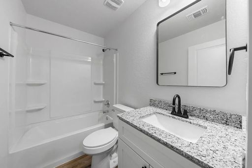 1702 8th Ave NE, Hickory, NC 28601 — photo 7