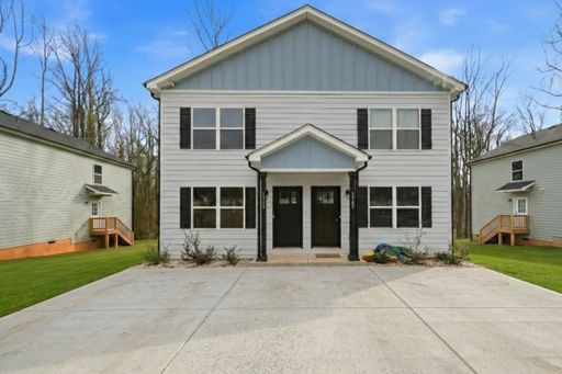 1702 8th Ave NE, Hickory, NC 28601 — photo 2