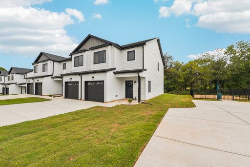 Pet-Friendly Luxury Townhomes in Newton!