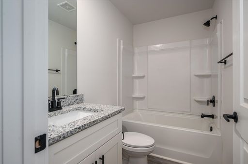 422 17th St NW, Hickory, NC 28601 — photo 16