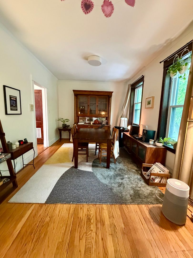 2701 N Whipple 3 of 12
