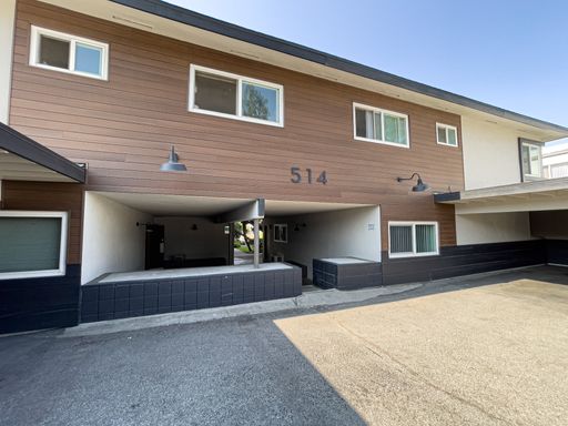 Heart of Arcadia – Spacious 2-Bedroom Apartment with Modern Comforts & Prime Location – photo 1
