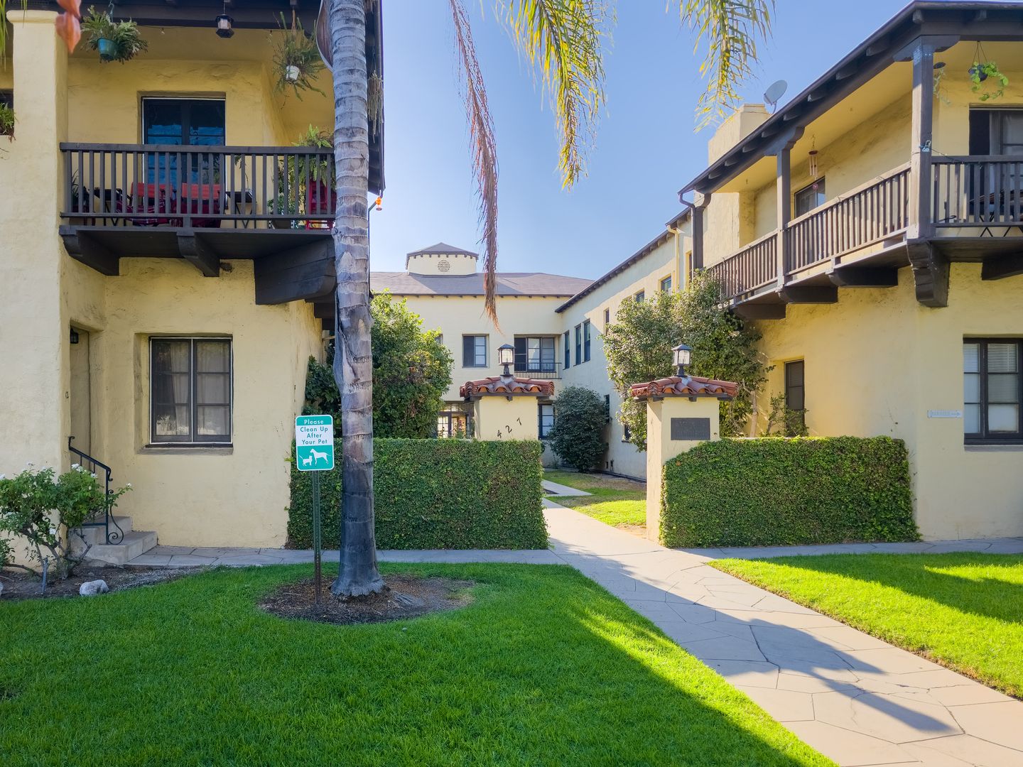 Glendale Apartment: 427 N Adams St