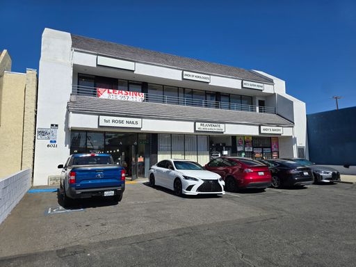 Prime Commercial Space in the Heart of Highland Park – photo 1