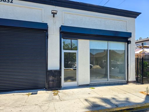 Flexible Open-Layout Commercial Unit on Bonsallo Ave – photo 1