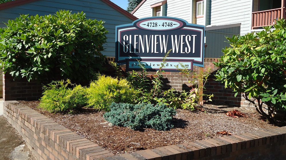 Portland Apartment: 4728 SW Luradel St