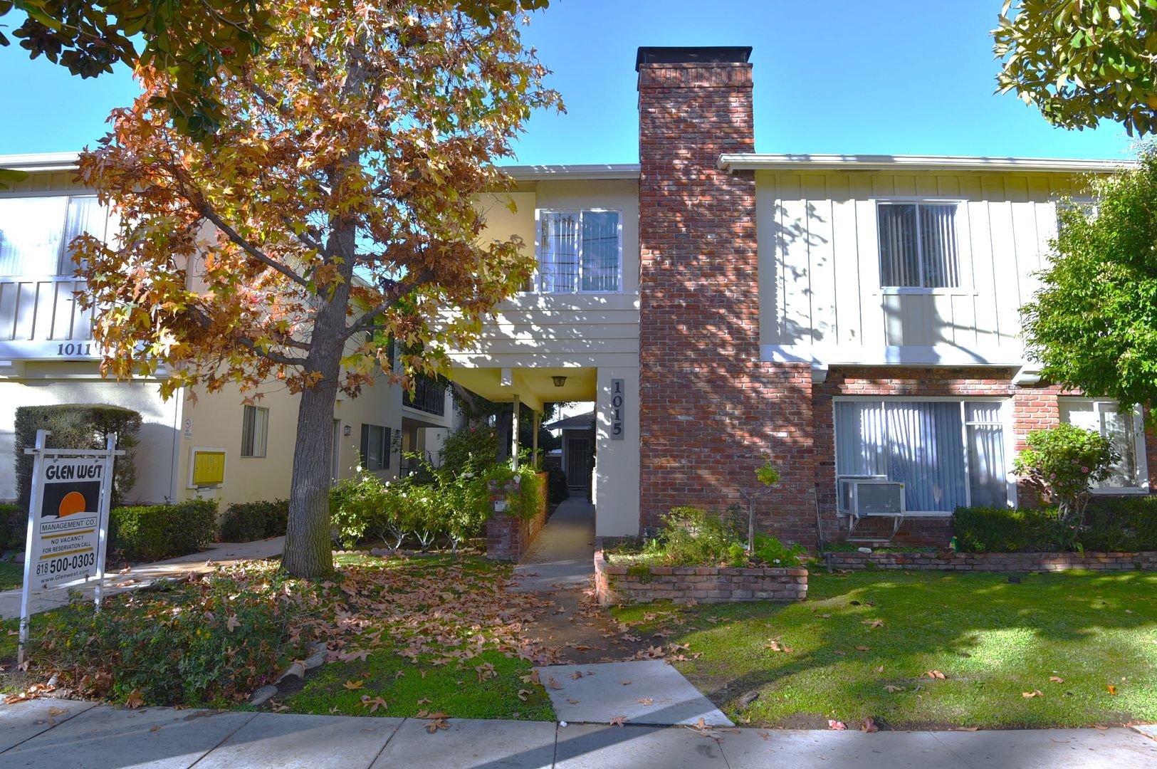 GLENDALE Apartment: 1011-1015 N. LOUISE STREET