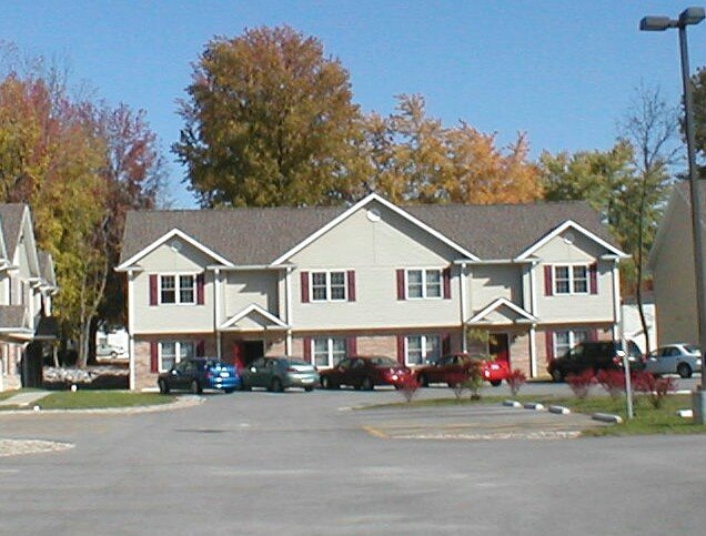 Carbondale Apartment: 614 E Park