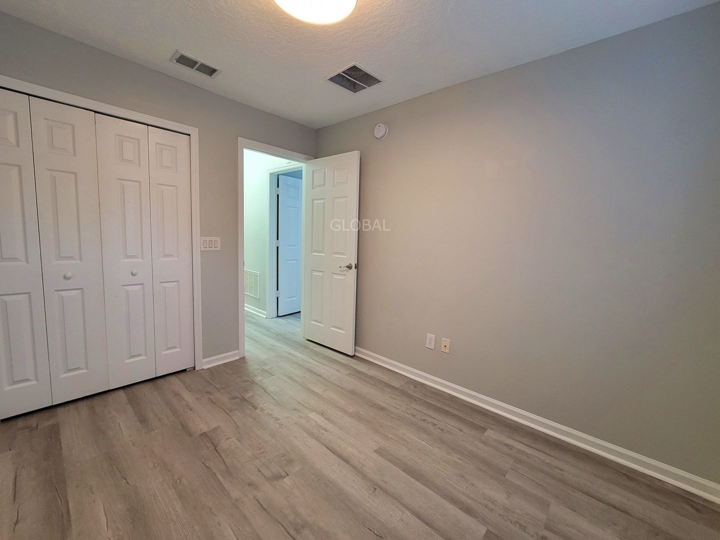 10254 Park Commons Drive photo 10