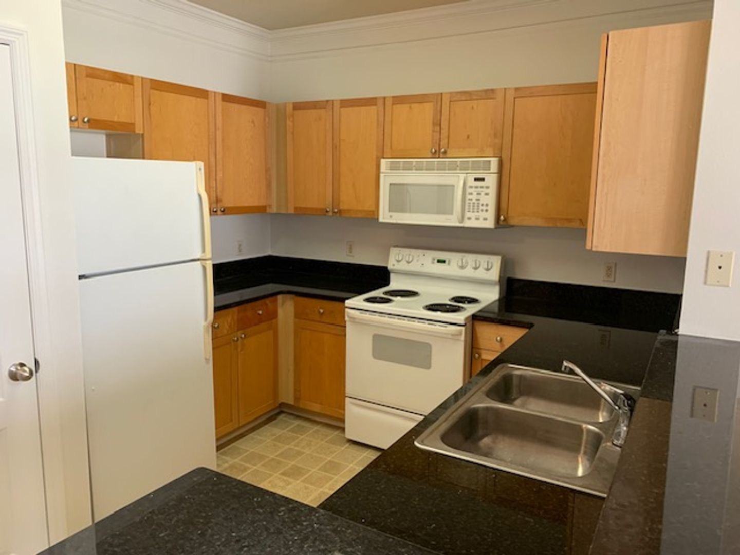 19935 Villa Isle Drive, Unit 306 photo 7