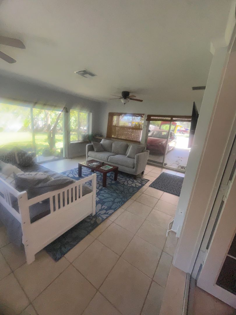 428 Court Street photo 7