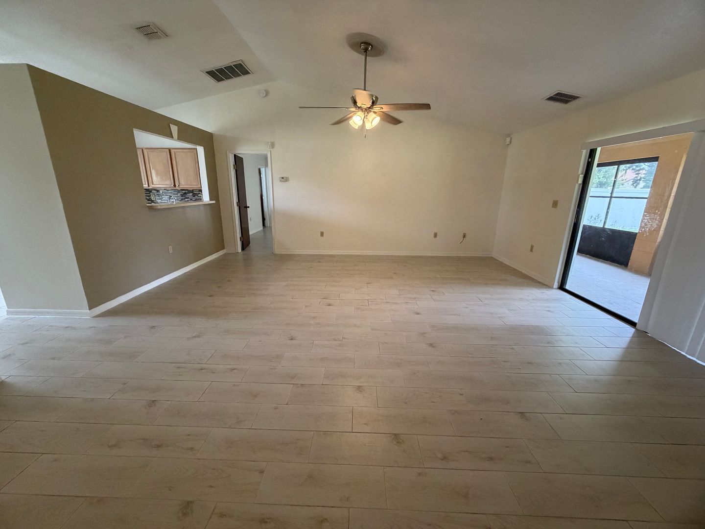 608 Antelope Lane photo 6