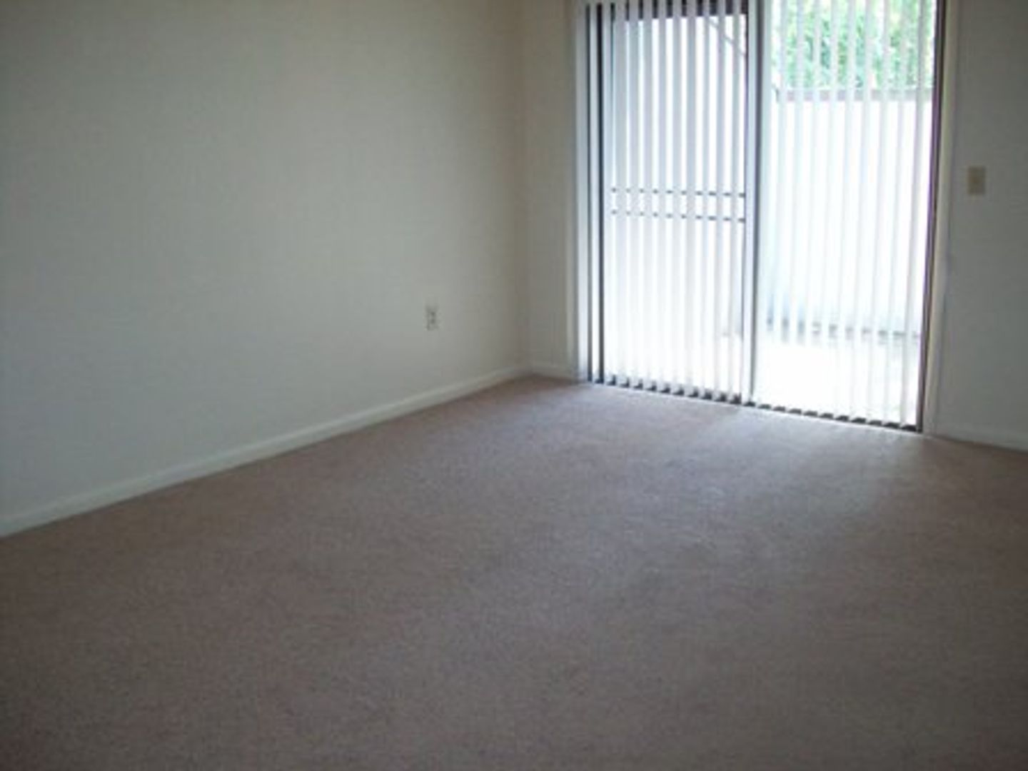 2909 SE 7th Avenue - D photo 2