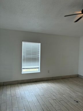 616 Sunway Lane photo 12