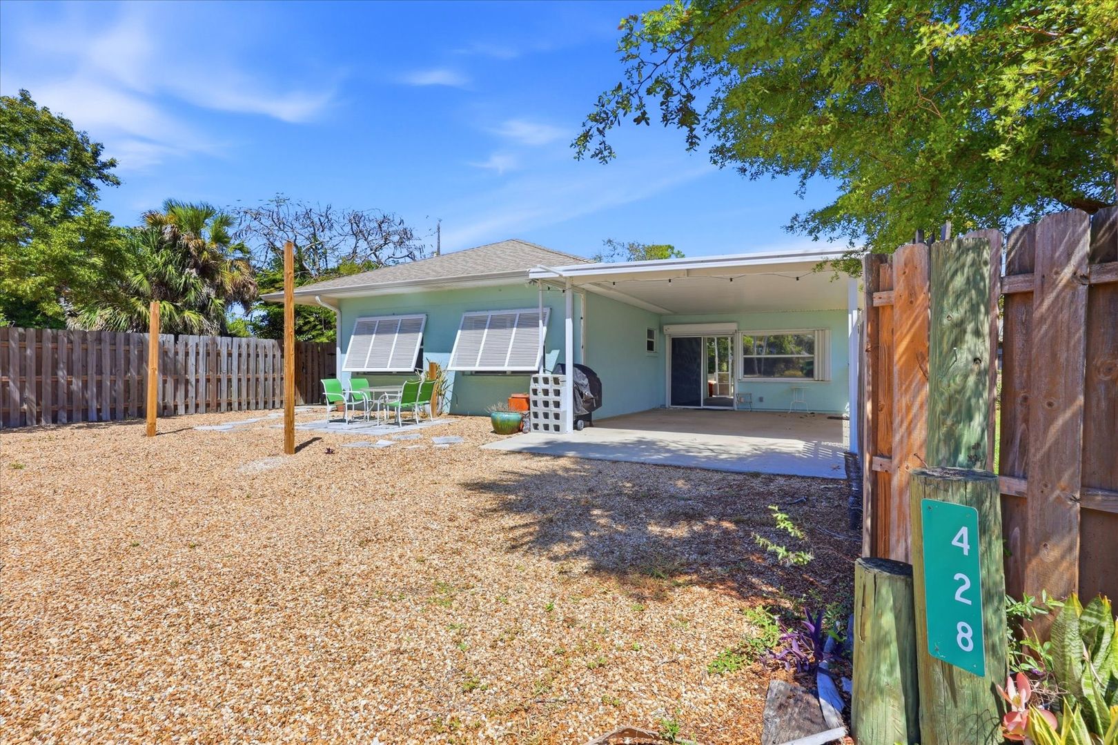 Englewood House: 428 Court Street