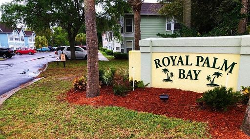 Condo for rent -3 Bed, 2 Bath Condo in Royal Palm Bay – photo 1