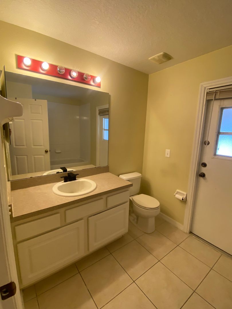 102 Coventry Road photo 27
