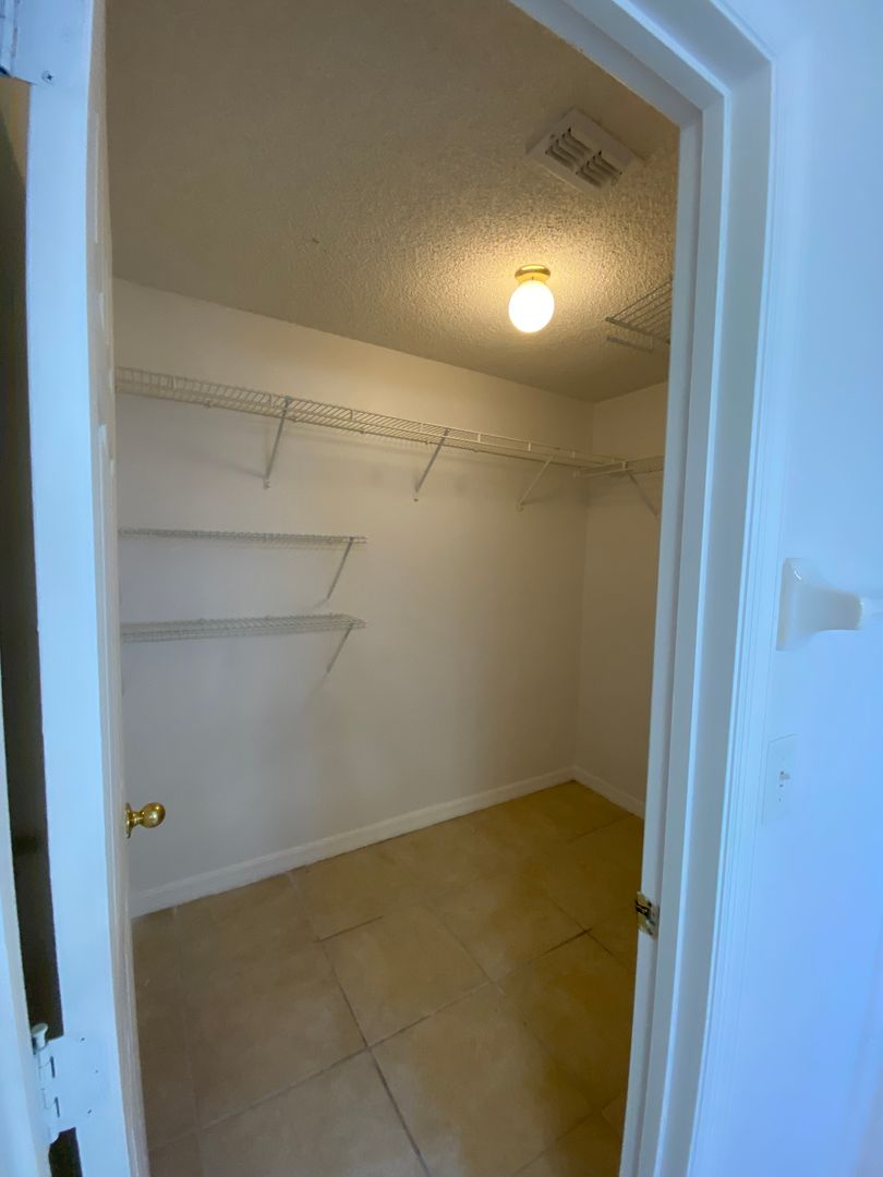 15327 Lafite Ln. photo 21