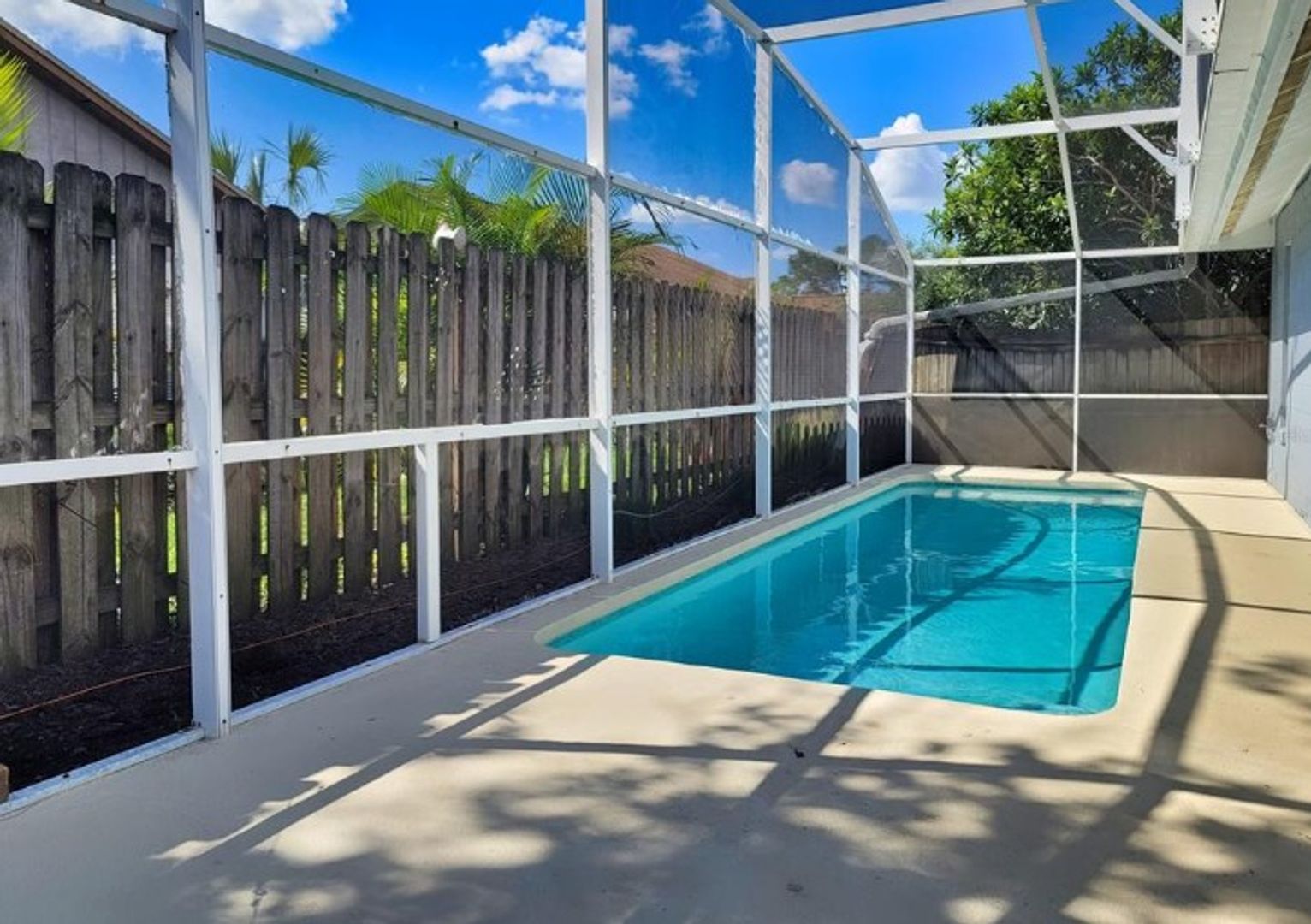 5316 Barefoot Path photo 2