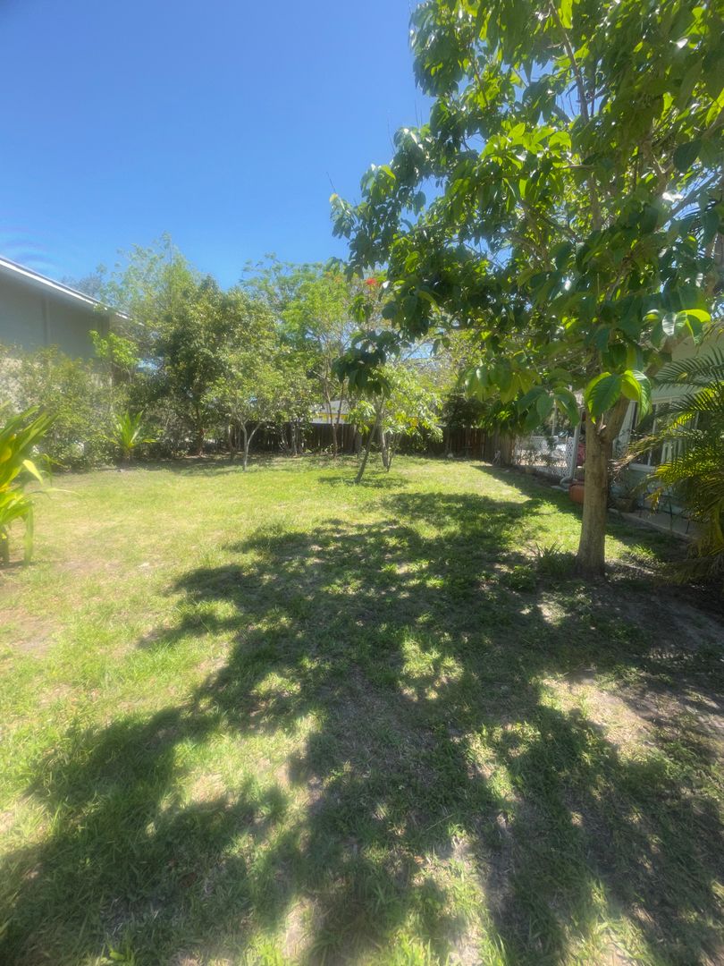 428 Court Street photo 17