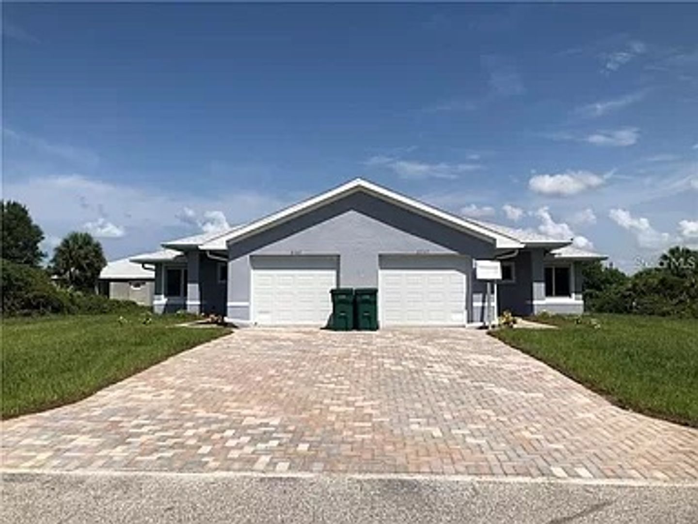 Port Charlotte House: 8495 Dinnano St.
