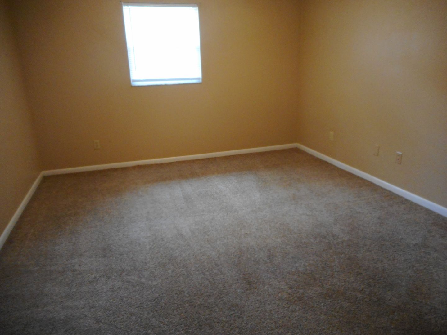 641 NE 26th Court - A photo 9