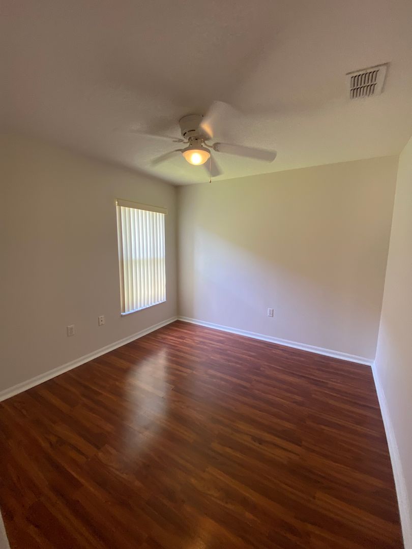 434 Cassia Dr. photo 19