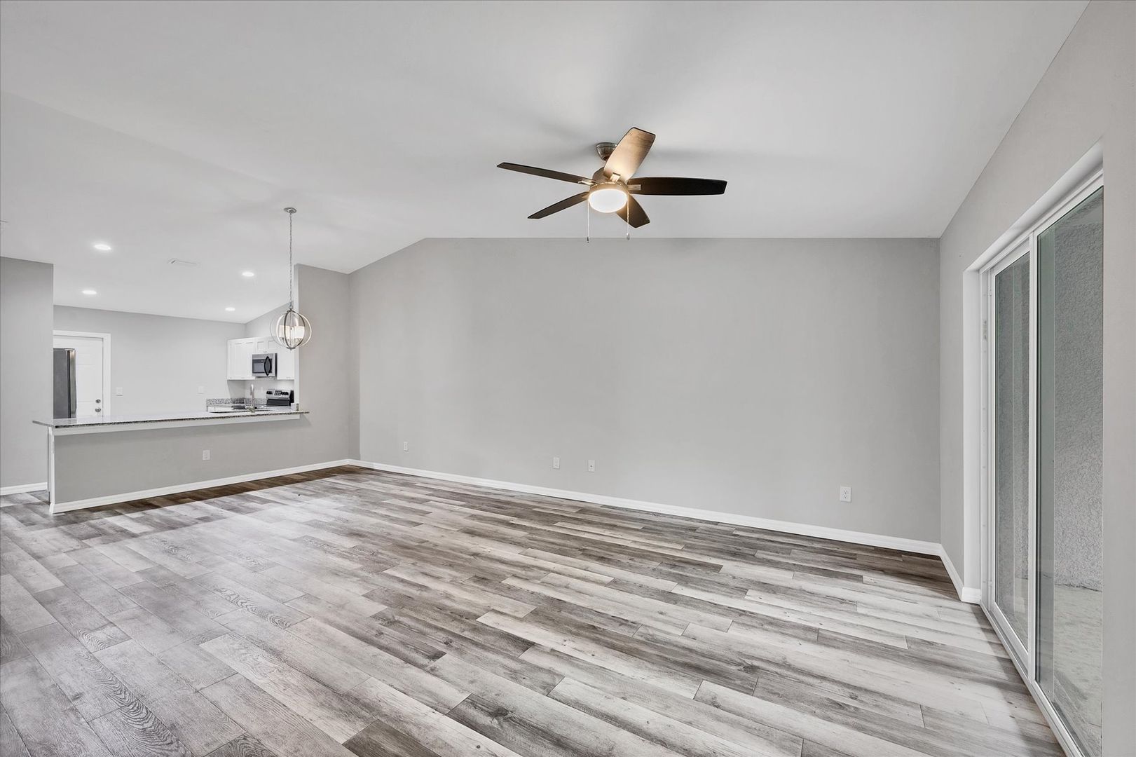 13298 Blytheville Ave. photo 10
