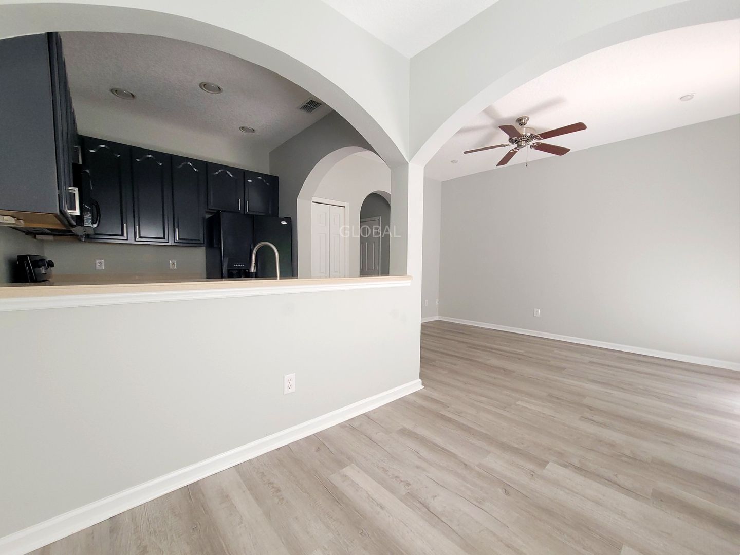 10254 Park Commons Drive photo 4