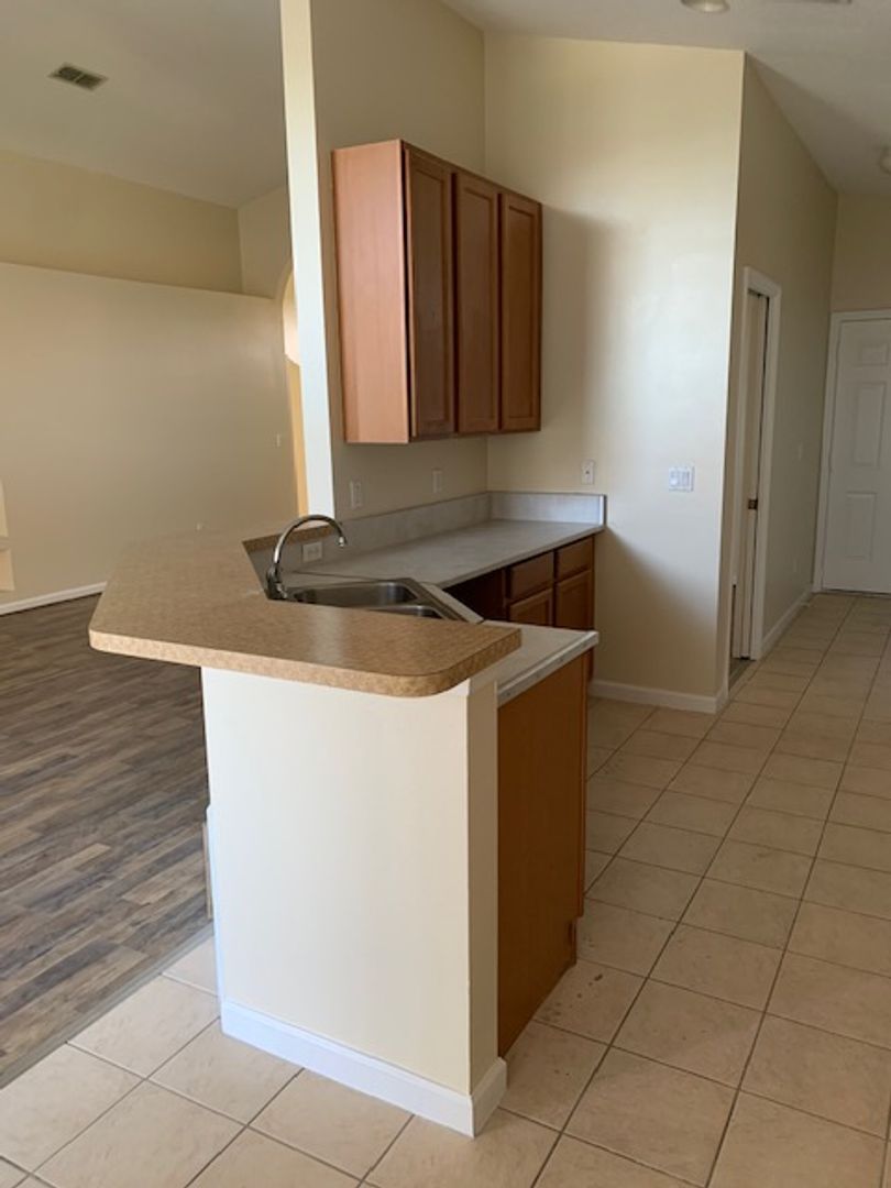 3103 Merlot Way photo 5