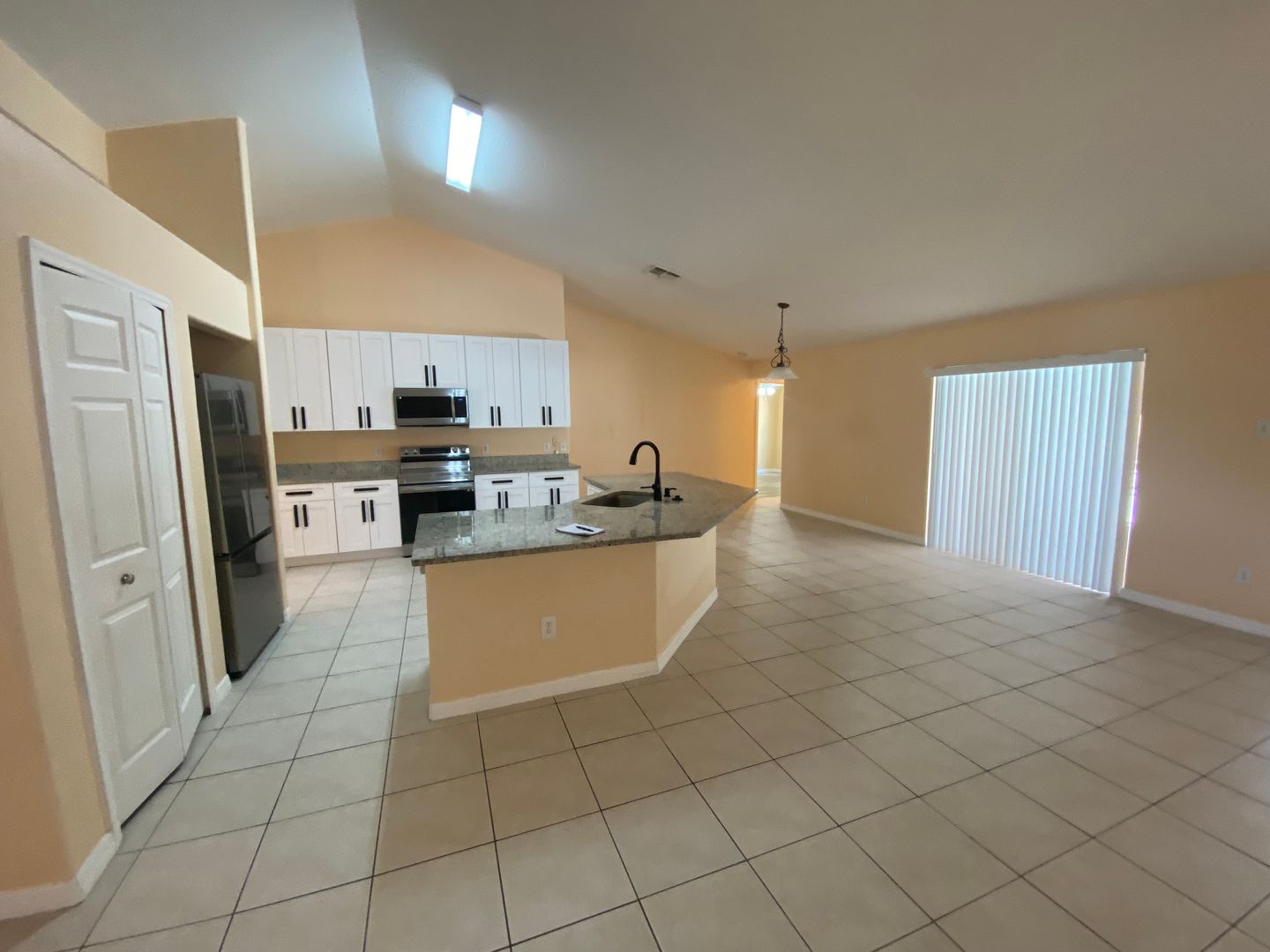 102 Coventry Road photo 13