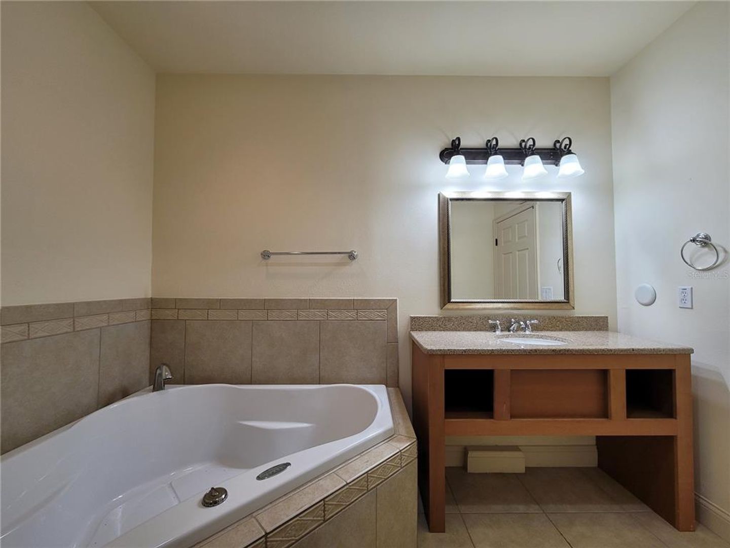 2780 Bella Vista Dr. photo 7