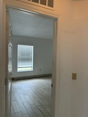 616 Sunway Lane photo 13