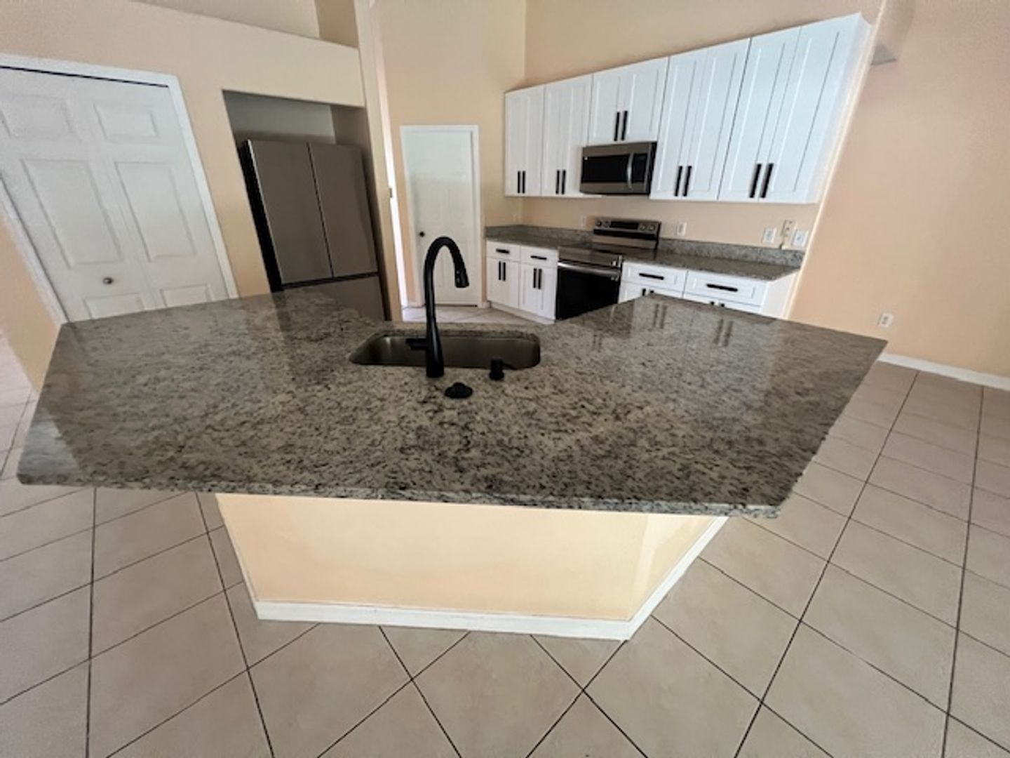 102 Coventry Road photo 14