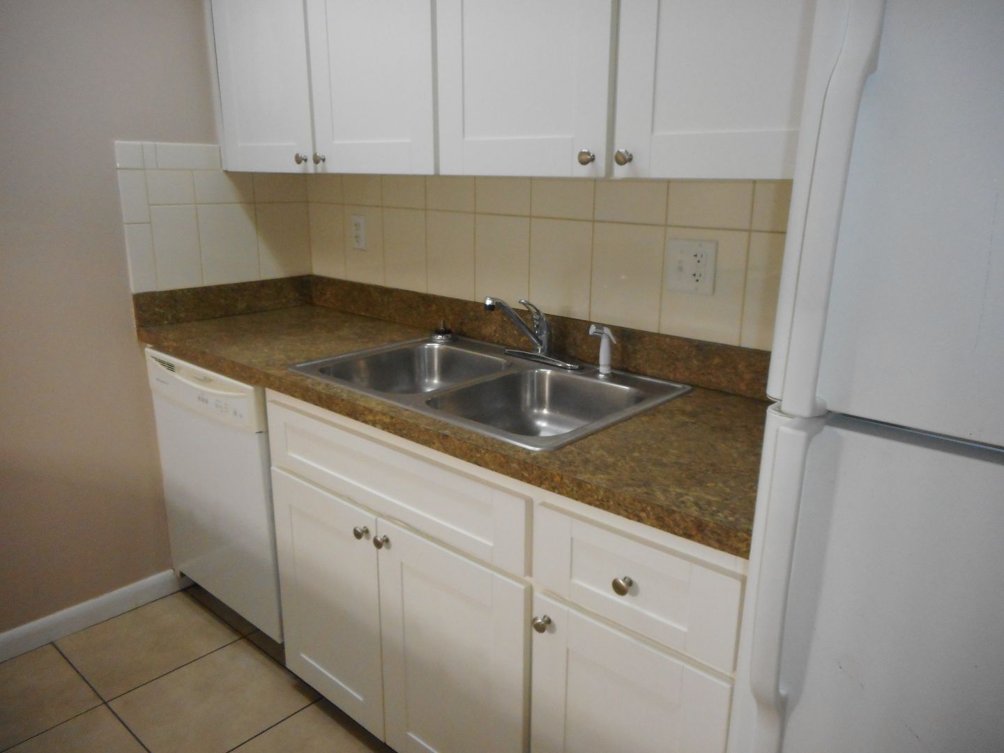 661 NE 26th Court - C photo 2
