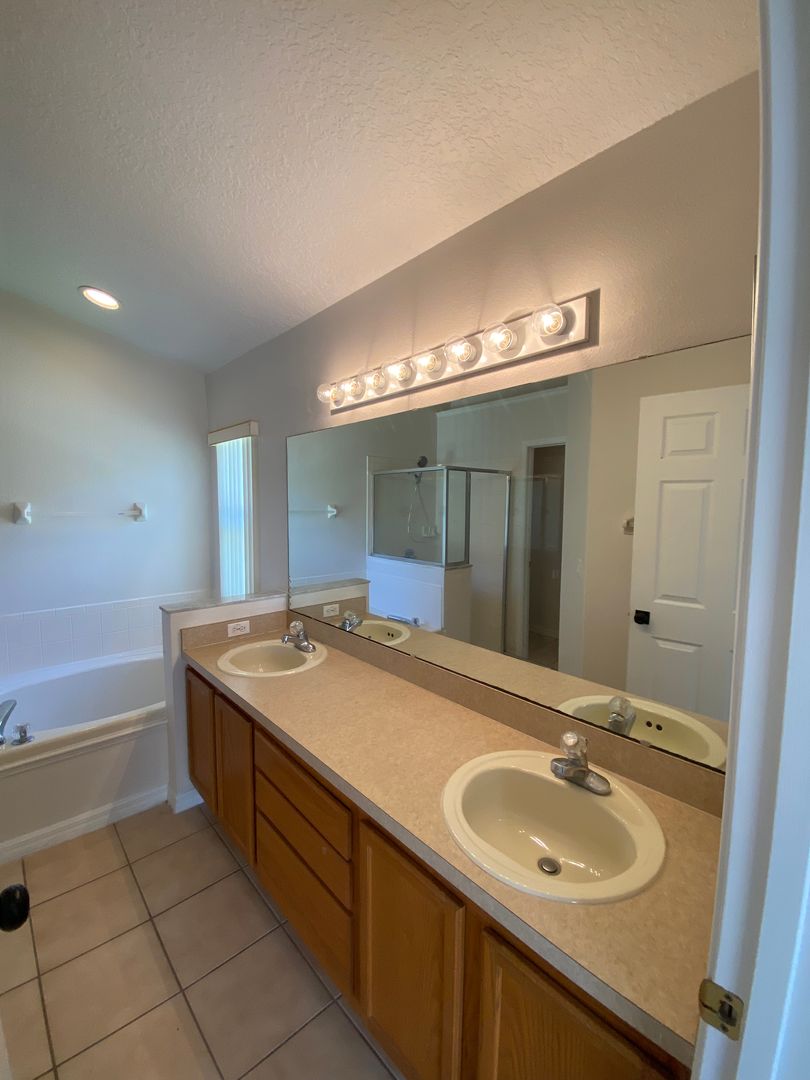 434 Cassia Dr. photo 17
