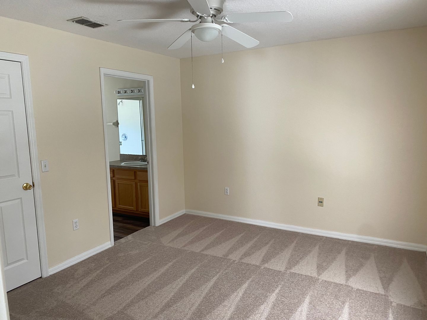 1201 Cedarwood Way photo 5