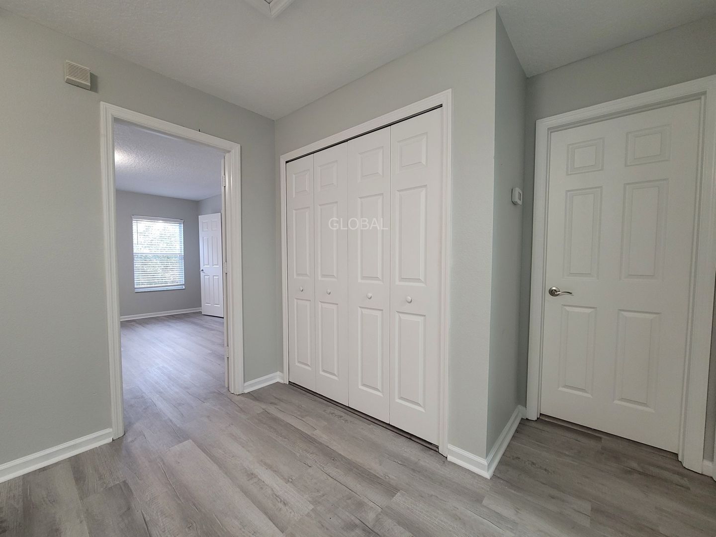 10254 Park Commons Drive photo 6