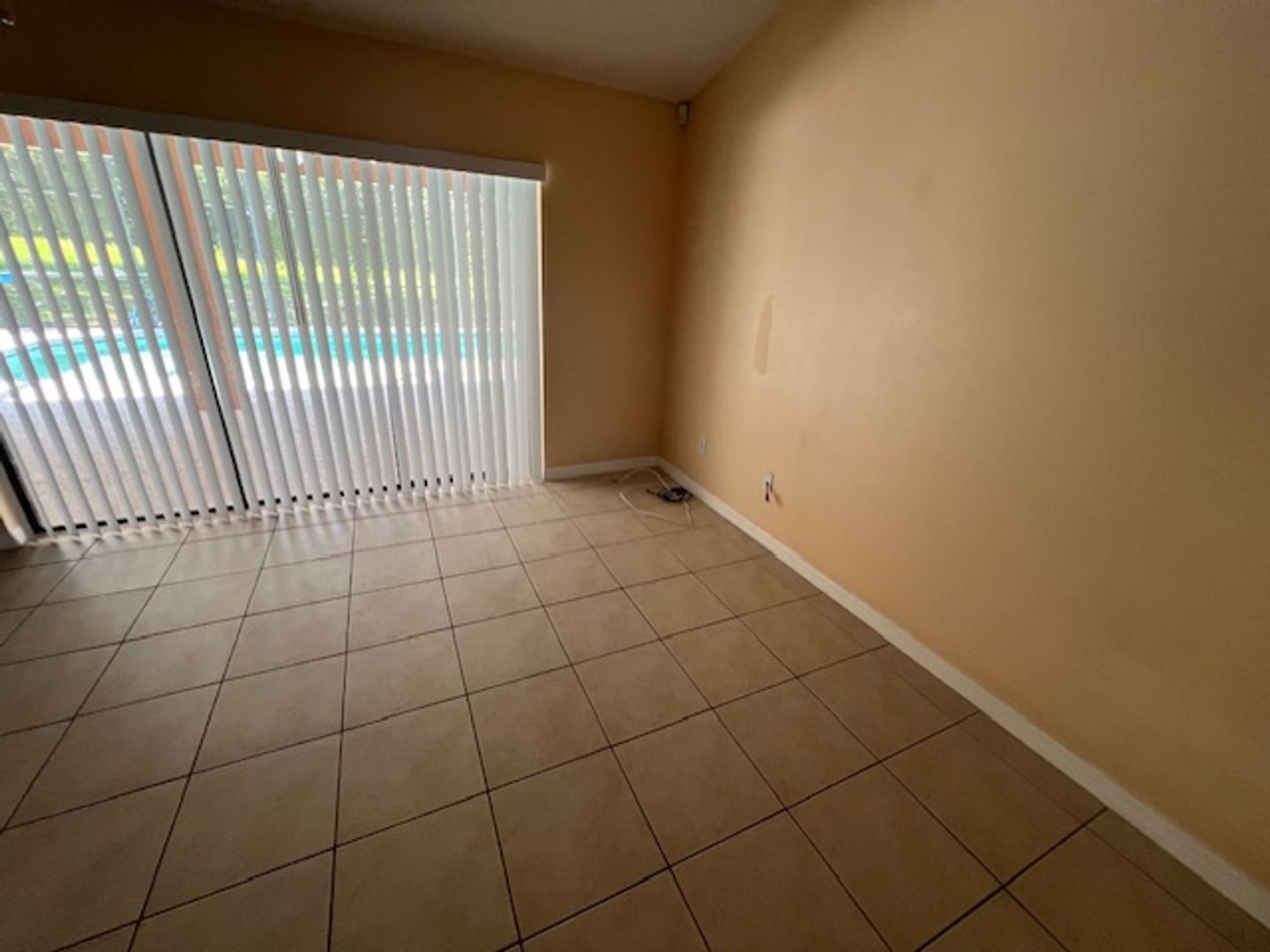 102 Coventry Road photo 29