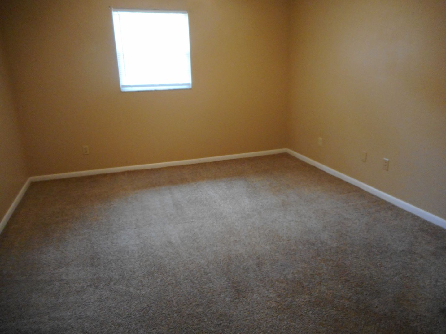 641 NE 26th Court - A photo 11